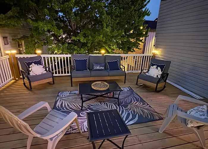 Apartment 1 Bedroom Beautiful 12 Mins To Downtown!